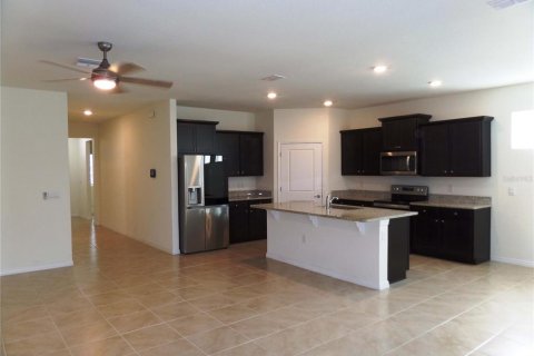 House in Wildwood, Florida 4 bedrooms, 189.33 sq.m. № 1352542 - photo 28