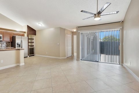 Casa en venta en West Palm Beach, Florida, 3 dormitorios, 123.75 m2 № 1207637 - foto 18