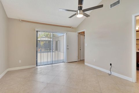 Casa en venta en West Palm Beach, Florida, 3 dormitorios, 123.75 m2 № 1207637 - foto 11