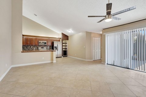 House in West Palm Beach, Florida 3 bedrooms, 123.75 sq.m. № 1207637 - photo 22