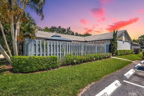 Villa ou maison à vendre à West Palm Beach, Floride: 3 chambres, 123.75 m2 № 1207637 - photo 29