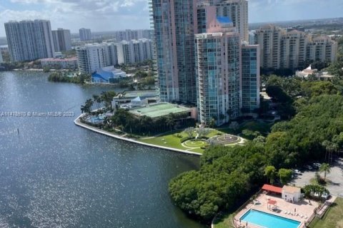 Copropriété à vendre à Aventura, Floride: 2 chambres, 109.72 m2 № 812890 - photo 4