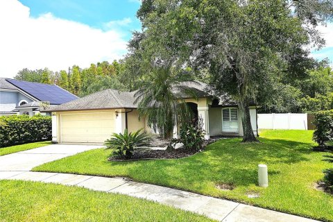 Villa ou maison à vendre à Wesley Chapel, Floride: 3 chambres, 153.38 m2 № 1252321 - photo 2