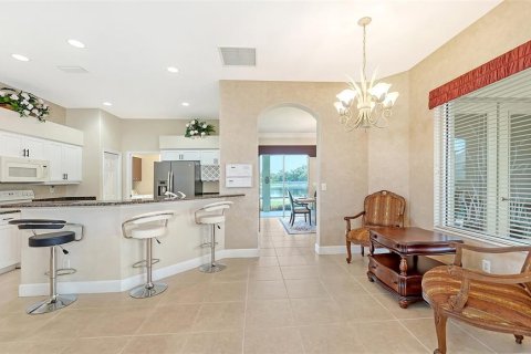 House in Venice, Florida 3 bedrooms, 220.27 sq.m. № 1344456 - photo 10