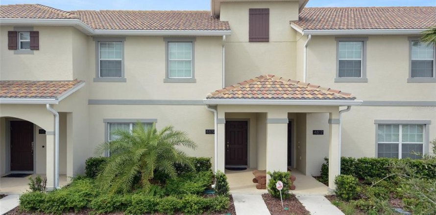 Townhouse in STOREY LAKE in Kissimmee, Florida 4 bedrooms, 177.81 sq.m. № 711034