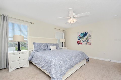 Townhouse in STOREY LAKE in Kissimmee, Florida 4 bedrooms, 177.81 sq.m. № 711034 - photo 12