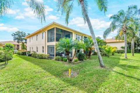 Condo in Delray Beach, Florida, 2 bedrooms  № 927635 - photo 1