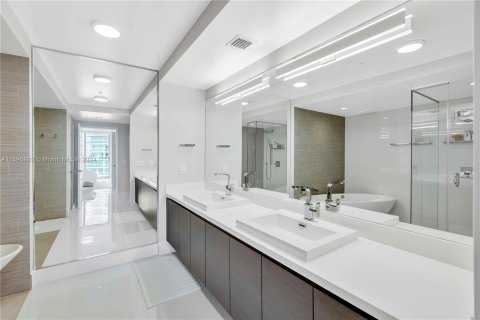 Copropriété à vendre à Sunny Isles Beach, Floride: 2 chambres, 141.58 m2 № 1206833 - photo 22