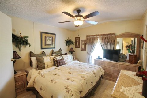 Condo in Okeechobee, Florida, 2 bedrooms  № 1107258 - photo 22