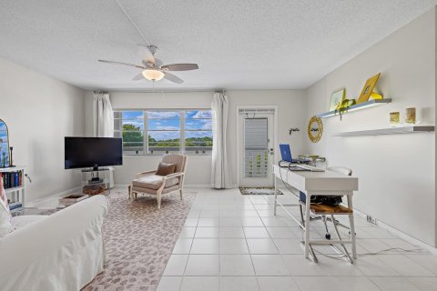 Condominio en venta en Deerfield Beach, Florida, 1 dormitorio, 66.43 m2 № 1136528 - foto 25