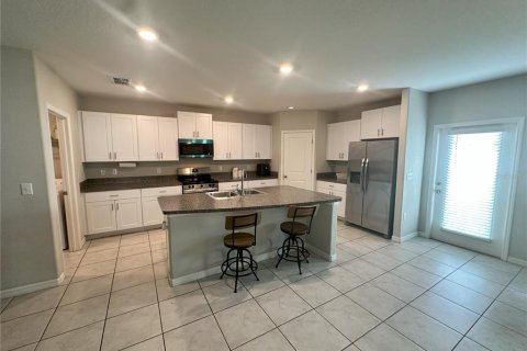 House in Tampa, Florida 5 bedrooms, 210.33 sq.m. № 1434606 - photo 6