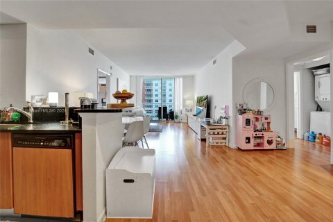 Condo in Aventura, Florida, 2 bedrooms  № 1411961 - photo 25