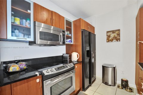 Condo in Aventura, Florida, 2 bedrooms  № 1411961 - photo 21