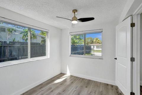 Casa en venta en Fort Lauderdale, Florida, 3 dormitorios № 1224477 - foto 27