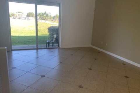 Townhouse in Riviera Beach, Florida 3 bedrooms, 139.35 sq.m. № 1168535 - photo 8