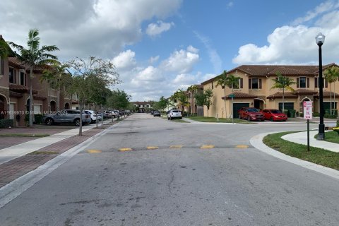 Townhouse in Homestead, Florida 3 bedrooms, 145.39 sq.m. № 1315789 - photo 29