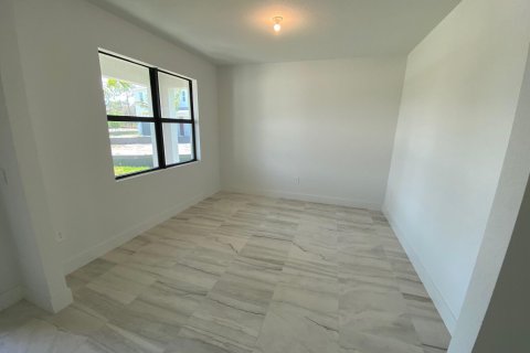 Casa en venta en Stuart, Florida, 4 dormitorios, 229.47 m2 № 1136381 - foto 5