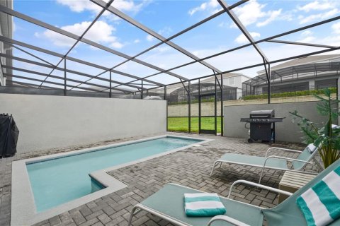 Touwnhouse à vendre à Davenport, Floride: 5 chambres, 212.1 m2 № 1259932 - photo 1