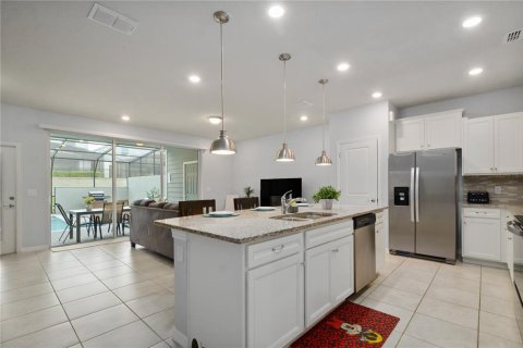 Touwnhouse à vendre à Davenport, Floride: 5 chambres, 212.1 m2 № 1259932 - photo 5