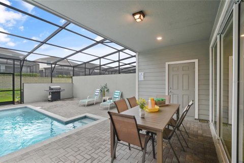 Touwnhouse à vendre à Davenport, Floride: 5 chambres, 212.1 m2 № 1259932 - photo 2