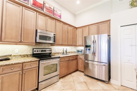 Condo in Fort Myers, Florida, 3 bedrooms  № 751524 - photo 8