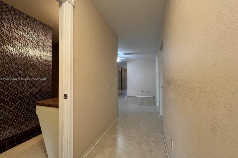 Casa en venta en Sunrise, Florida, 4 dormitorios, 194.82 m2 № 1360784 - foto 28