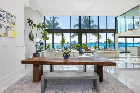 Casa en venta en Miami Beach, Florida, 5 dormitorios, 595.32 m2 № 1360734 - foto 5