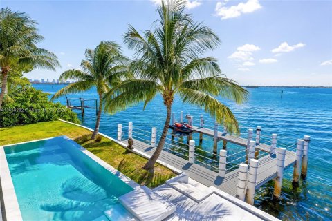 Casa en venta en Miami Beach, Florida, 5 dormitorios, 595.32 m2 № 1360734 - foto 18