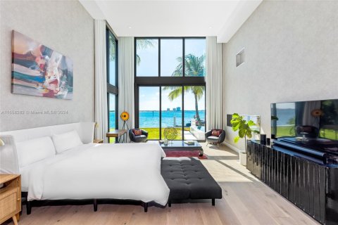 Casa en venta en Miami Beach, Florida, 5 dormitorios, 595.32 m2 № 1360734 - foto 9