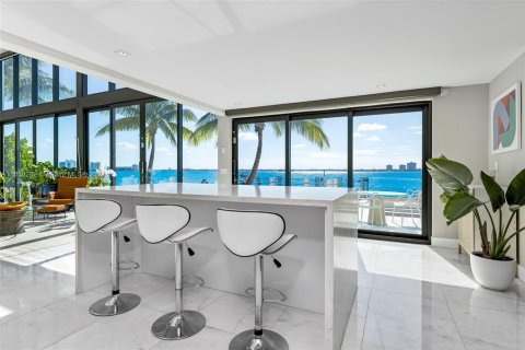 Casa en venta en Miami Beach, Florida, 5 dormitorios, 595.32 m2 № 1360734 - foto 7