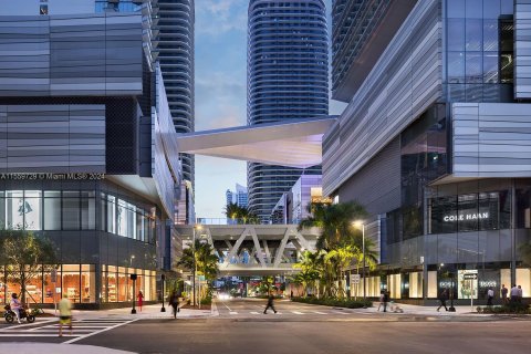 Condo in Miami, Florida, 1 bedroom  № 1081320 - photo 26