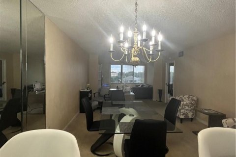 Copropriété à vendre à Fort Lauderdale, Floride: 2 chambres, 113.99 m2 № 1162963 - photo 16