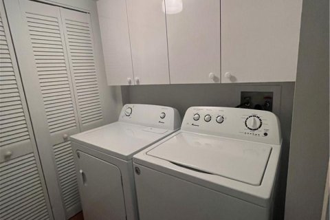 Copropriété à vendre à Fort Lauderdale, Floride: 2 chambres, 113.99 m2 № 1162963 - photo 2