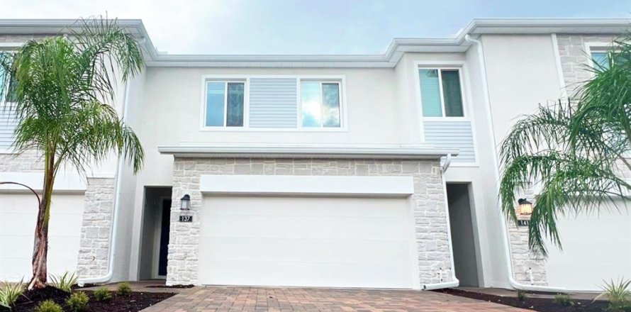 Townhouse in Davenport, Florida 3 bedrooms, 173.17 sq.m. № 1357429