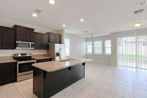 Townhouse in Sanford, Florida 3 bedrooms, 153.57 sq.m. № 1357430 - photo 7