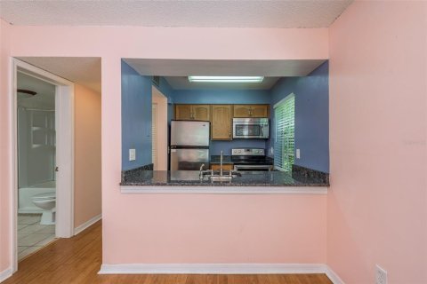 Condo in Saint Petersburg, Florida, 1 bedroom  № 1357463 - photo 12