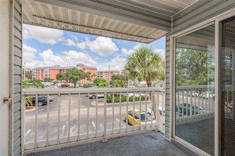 Condo in Saint Petersburg, Florida, 1 bedroom  № 1357463 - photo 22