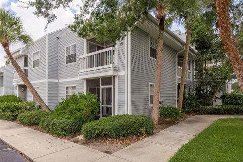 Condo in Saint Petersburg, Florida, 1 bedroom  № 1357463 - photo 1