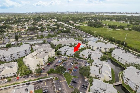 Condo in Saint Petersburg, Florida, 1 bedroom  № 1357463 - photo 3