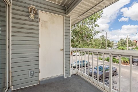 Condo in Saint Petersburg, Florida, 1 bedroom  № 1357463 - photo 23