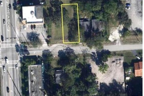 Terrain à vendre à Miami, Floride № 662915 - photo 6