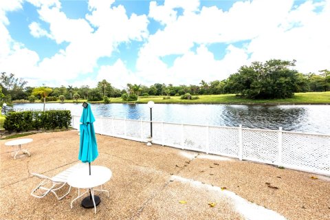 Condominio en venta en Lauderhill, Florida, 2 dormitorios, 83.98 m2 № 1268696 - foto 17