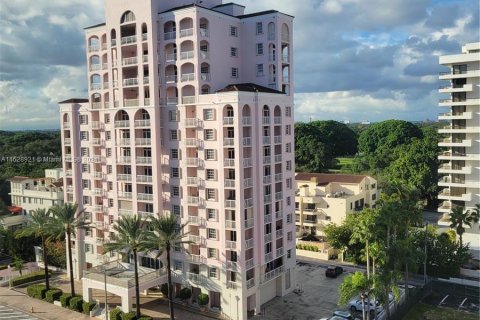 Condominio en venta en Coral Gables, Florida, 39.02 m2 № 1282896 - foto 28