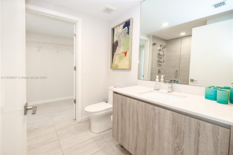 Condominio en venta en Miami, Florida, 1 dormitorio, 69.12 m2 № 1282899 - foto 15