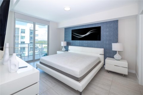 Condominio en venta en Miami, Florida, 1 dormitorio, 69.12 m2 № 1282899 - foto 19