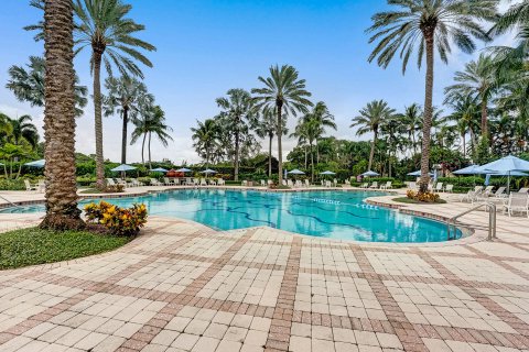 Condominio en venta en Palm Beach Gardens, Florida, 3 dormitorios, 274.34 m2 № 1003752 - foto 6