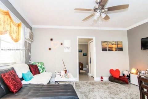 Condominio en venta en Miami Beach, Florida, 1 dormitorio, 52.77 m2 № 450065 - foto 5