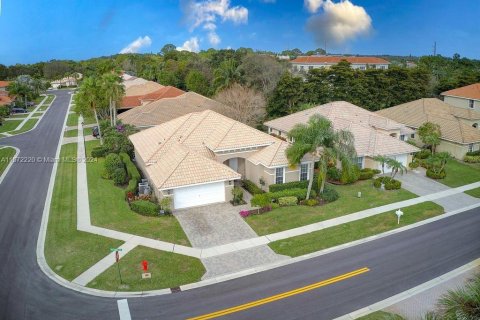 Купить виллу или дом в Бойнтон-Бич, Флорида 2 спальни, 213.58м2, № 1132085 - фото 2