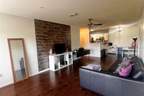 Condominio en venta en Orlando, Florida, 2 dormitorios, 92.53 m2 № 1001552 - foto 4