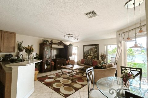 House in West Palm Beach, Florida 4 bedrooms, 205.13 sq.m. № 1182464 - photo 5